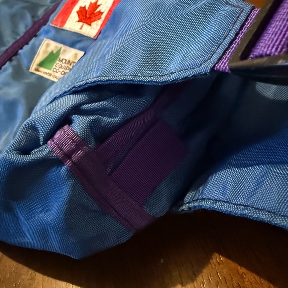 Vintage MEC Hiking Fanny Pack - Picture 6 of 7